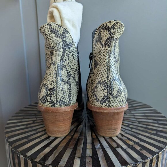 Poppy Barley Two Point Five Ankle Boots - Picture 3 of 4